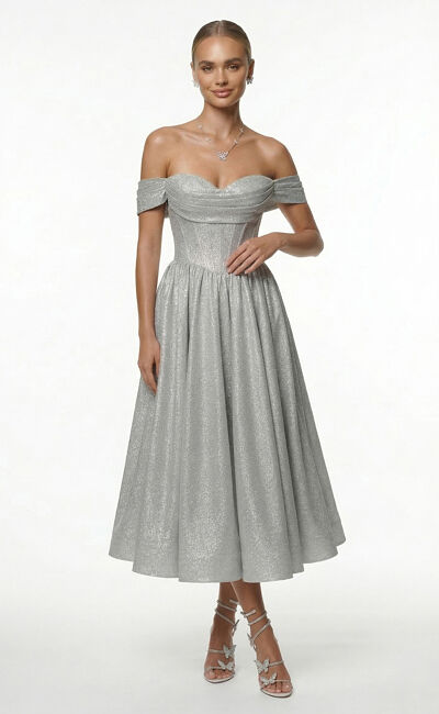 Ослепительное платье в А-силуэте